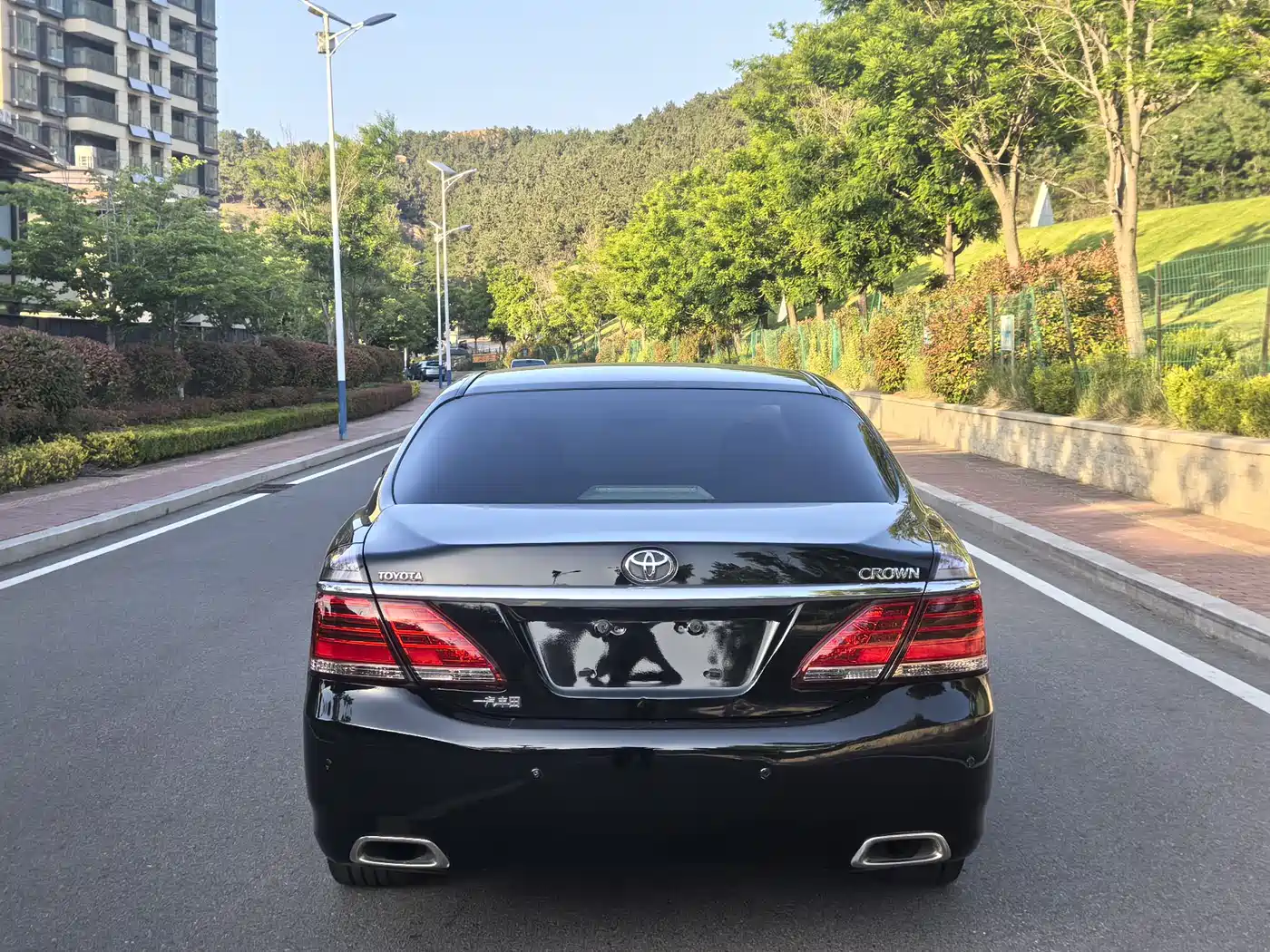 Toyota Crown 2012 2.5L Royal Leather Edition фото 5