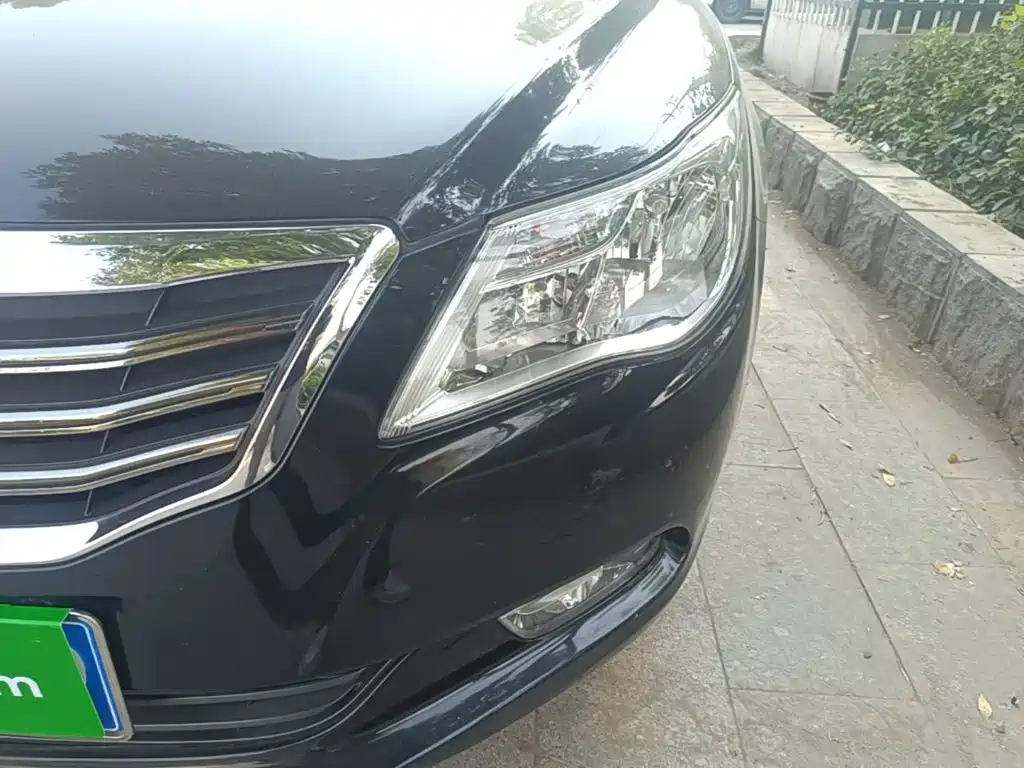 Фото 24 - Roewe 950