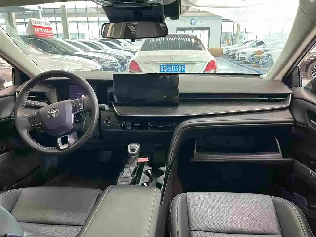 Toyota Camry 2025 Dual Engine 2.0HG Glory Edition фото 7