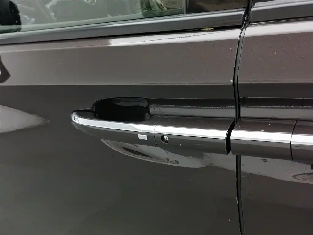 Buick GL8 2017 ES 28T Luxury China V фото 18