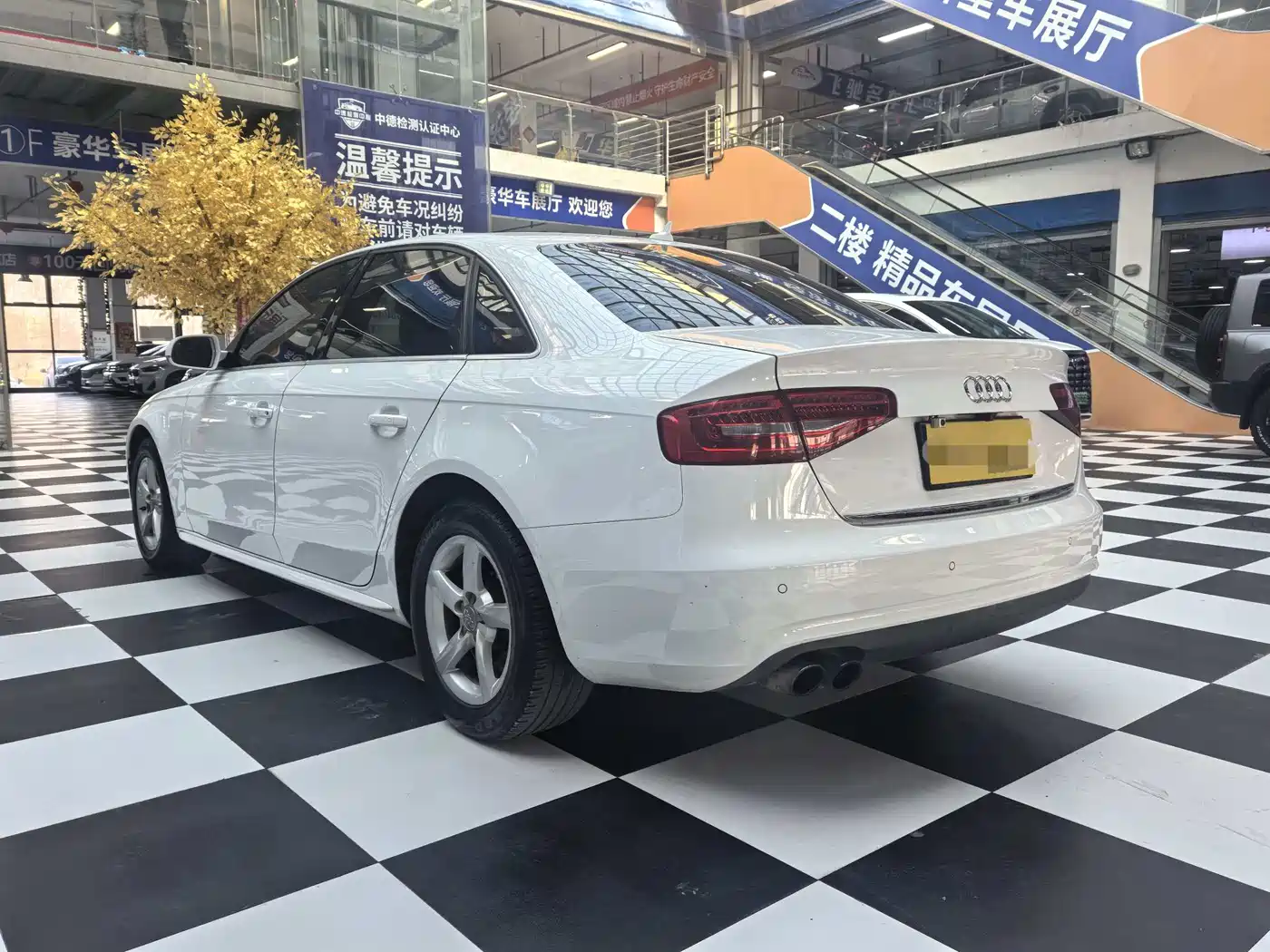 Audi A4L 2013 35 TFSI Automatic Standard фото 5