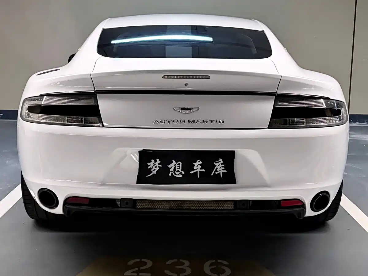 Aston Martin Rapide 2010 6.0L фото 8