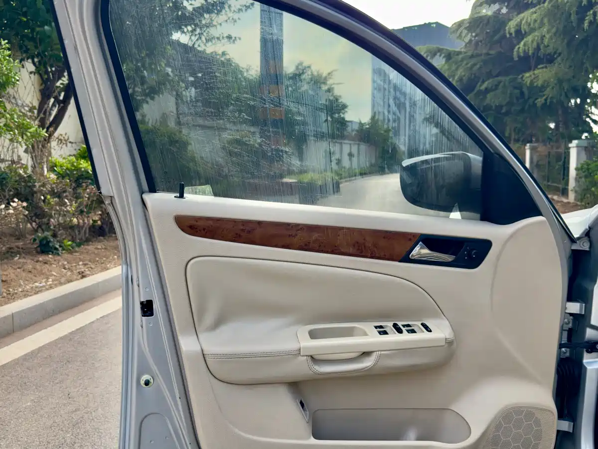 Volkswagen Bora 2008 Model 1.6L Automatic Comfort фото 10