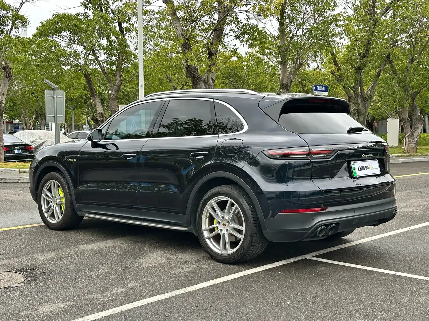 Porsche Cayenne New Energy 2021 Cayenne E-Hybrid 2.0T фото 19