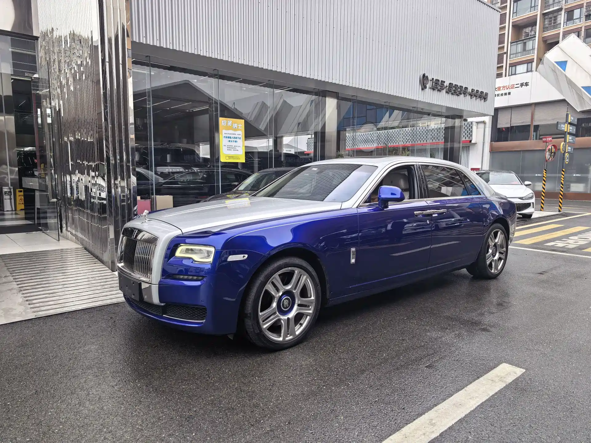 Фото 2 - Rolls-Royce Ghost