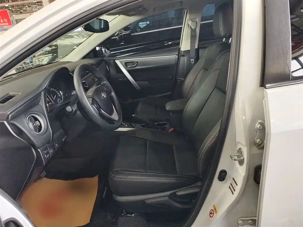 Toyota Corolla 2017 Facelift 1.2T S-CVT GL-i фото 17