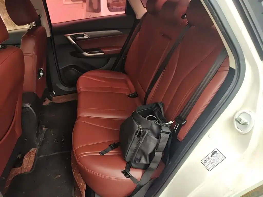 BAIC Senova D50 2018 2018 1.5L CVT Premium Smart Connect Edition