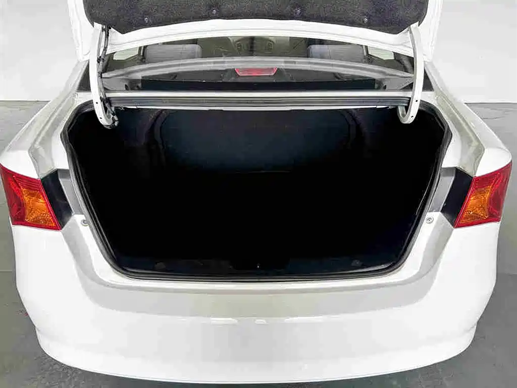 Roewe 350 2015 2014 1.5L Manual Swift Edition