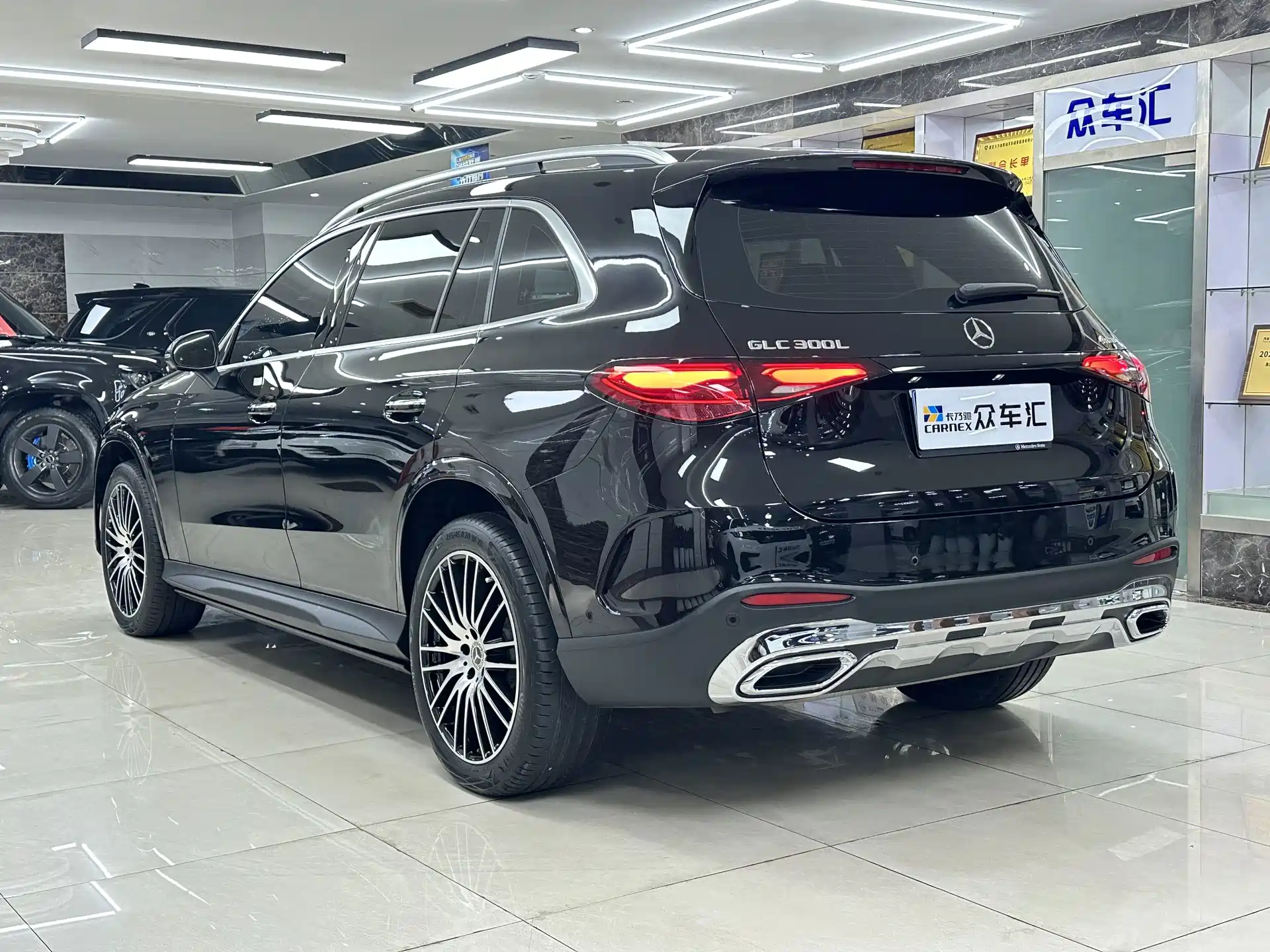 Фото 4 - Mercedes-Benz GLC