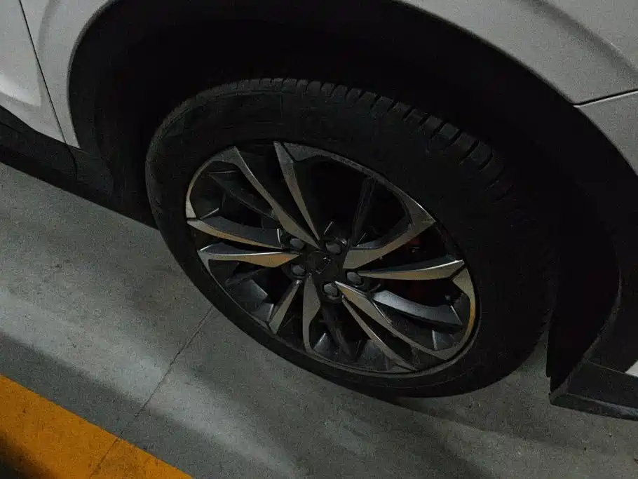 Geely Binyue 2019 2019 Sport 260T DCT Battle China VI