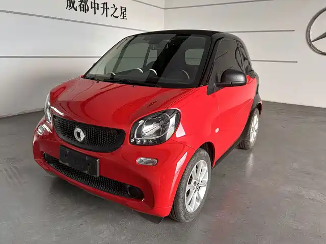 smart fortwo 2015 1.0L 52kW Hardtop Agile — фото 1