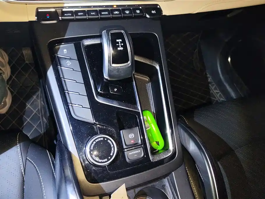 GEELY AUTOMOBILE BOYUE