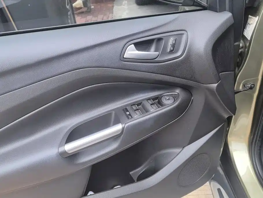 Ford Kuga 2015 2015 2.0L GTDi 4WD Sport
