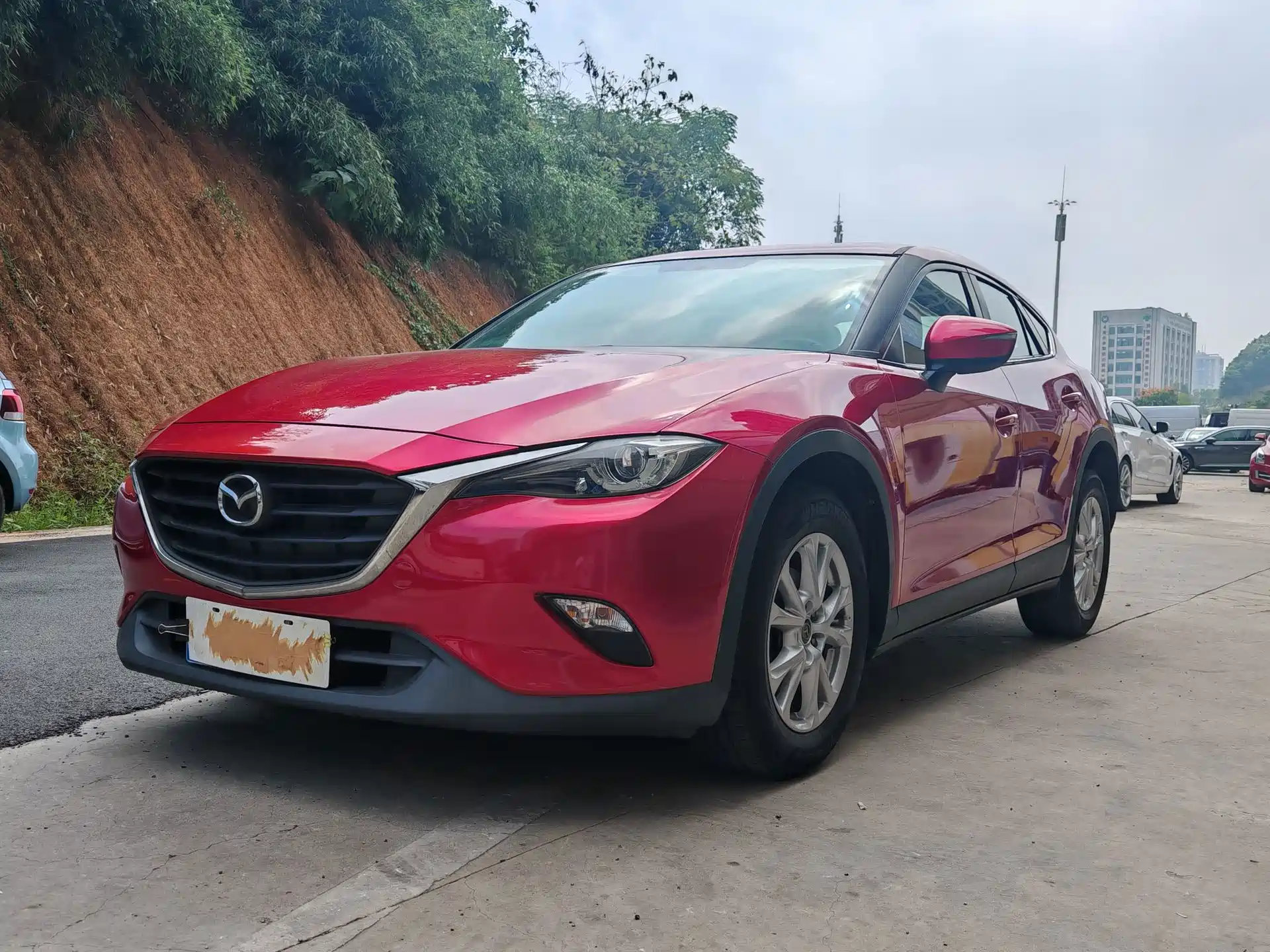Photo 1 - Mazda CX-4