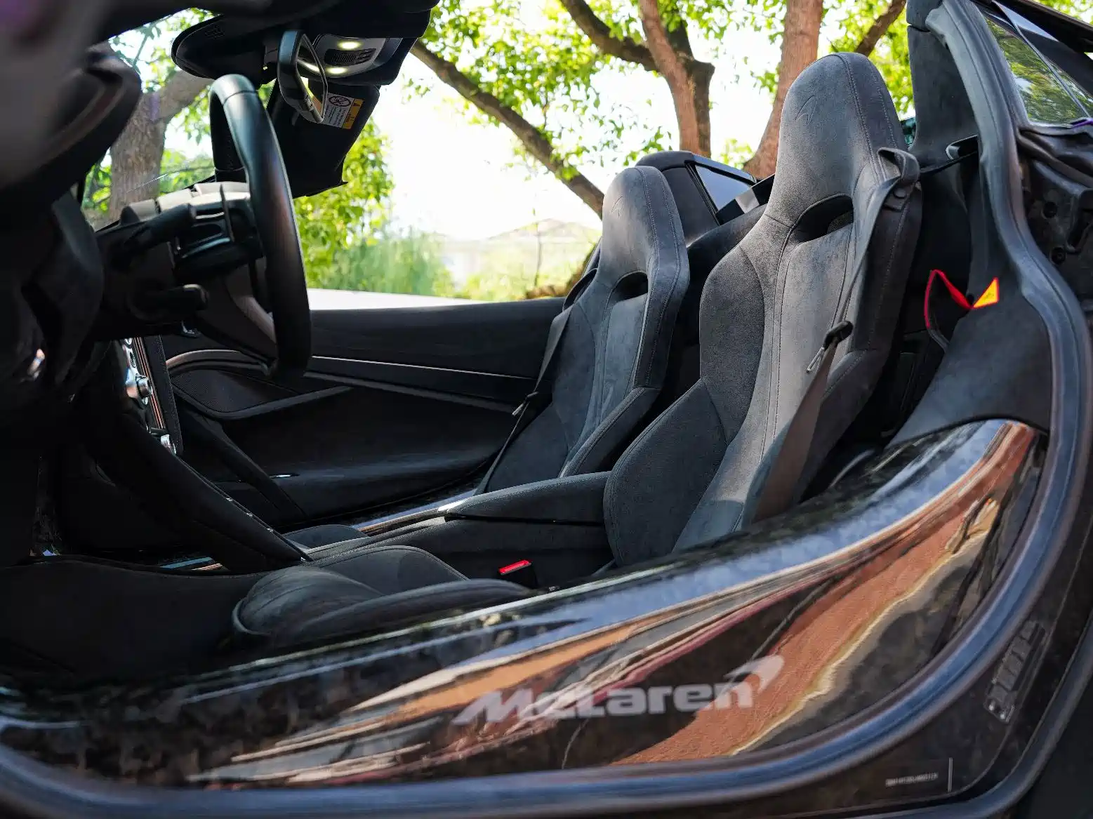 صورة 26 - McLaren 720S