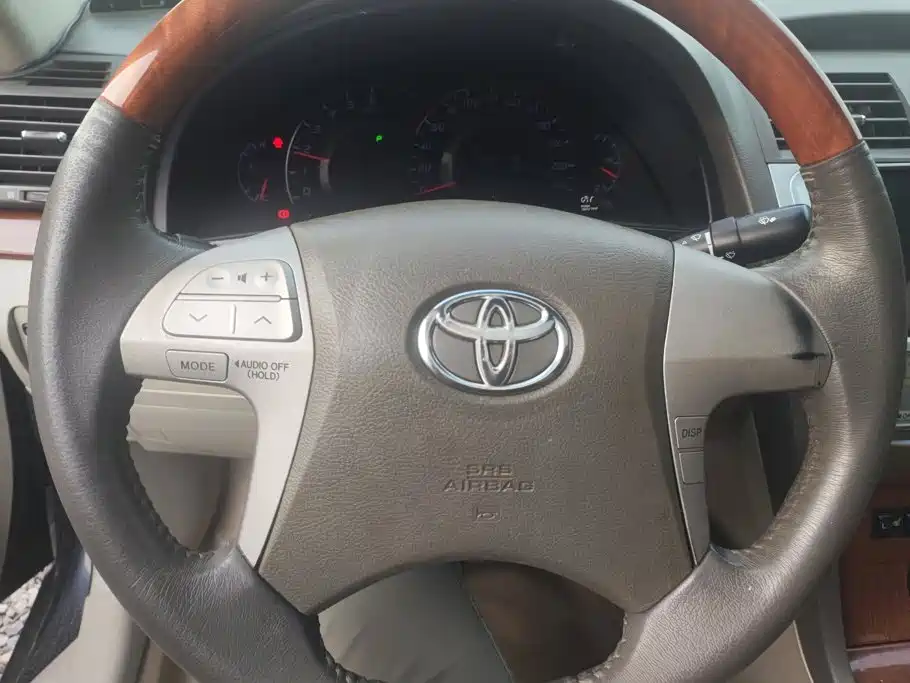 Toyota Camry 2015 2013 200G Classic Luxury Edition