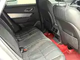 Фото 8 - Land Rover Range Rover Velar
