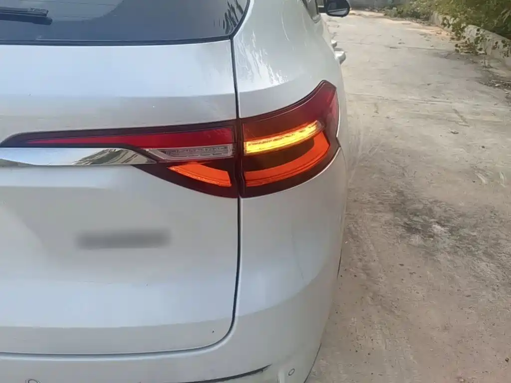 Фото 8 - Haval F7