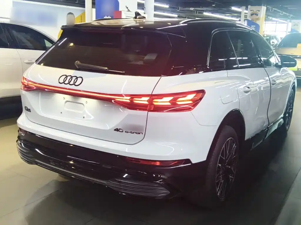 Audi Q5 e-tron 2024 2023 40 e-tron Starlight Edition Mecha Package