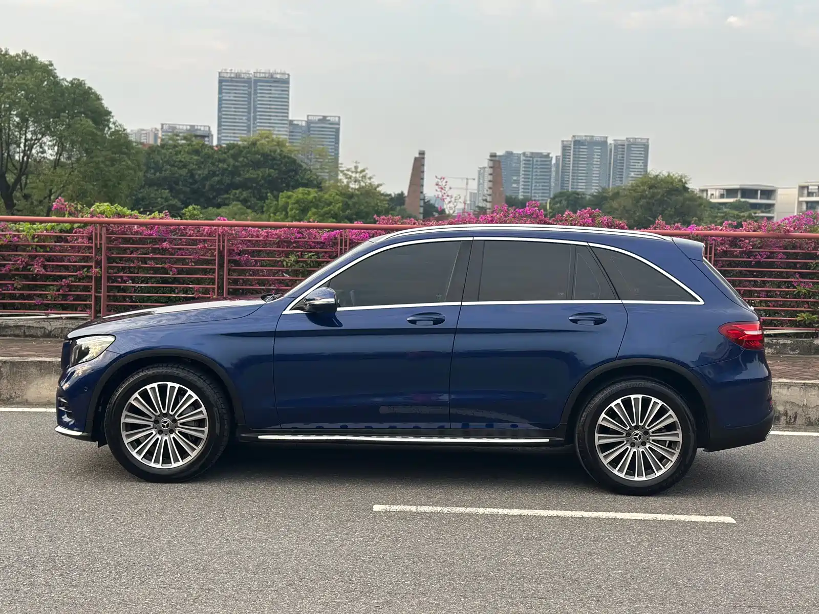 Фото 7 - Mercedes-Benz GLC