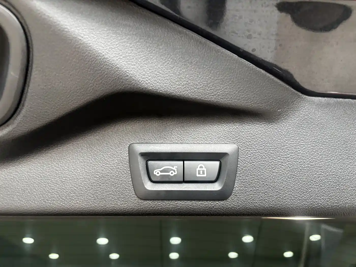 BMW X5 (Import) 2020 xDrive40i M Sport Package фото 28