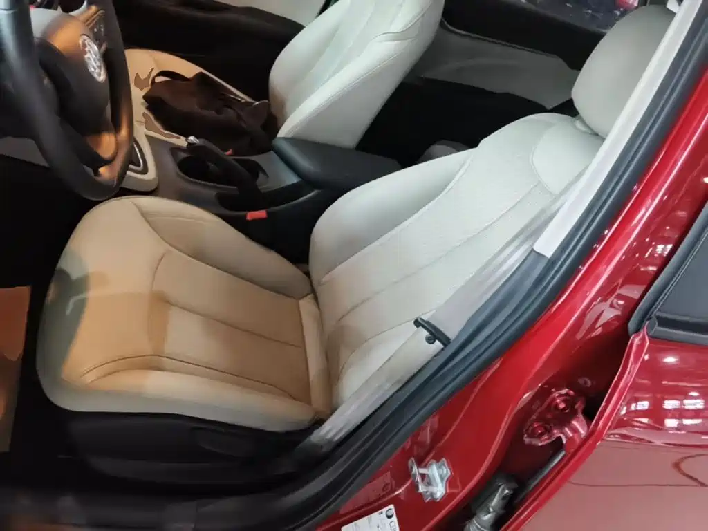 Фото 15 - Buick Excelle