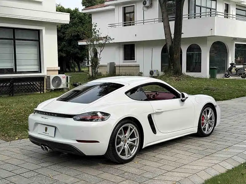 Фото 9 - Porsche 718