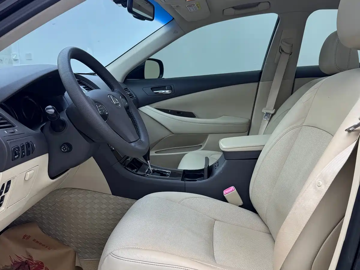 Lexus ES 2010 240 Luxury Edition фото 4