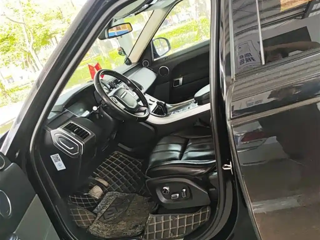 Land Rover Range Rover Sport фото 7