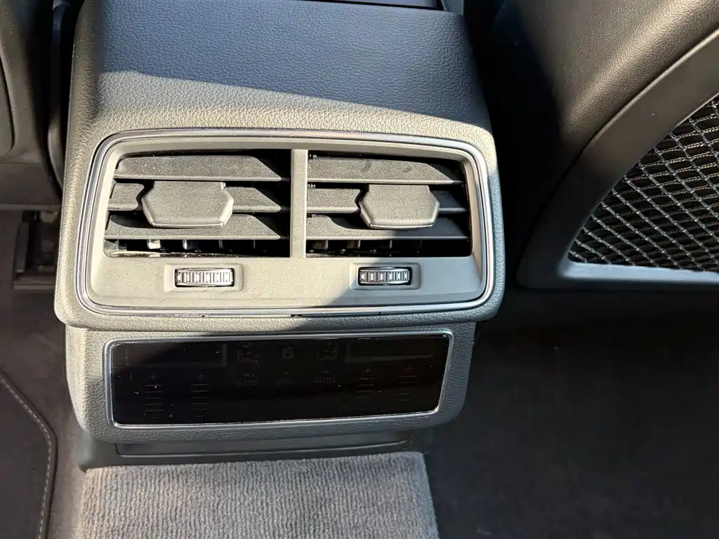 Audi A6L 2019 45 TFSI quattro Premium Dynamic фото 17