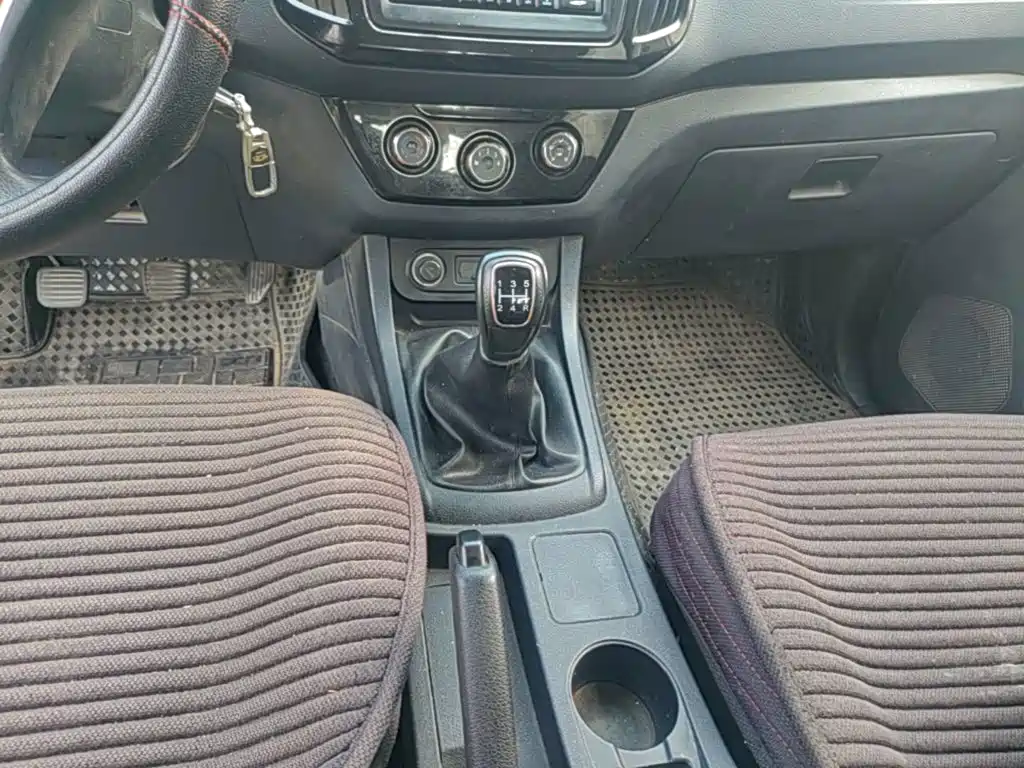 Isuzu Ruimai 2018 2018 2.0T 2WD Gasoline Luxury Model 4K21D4T