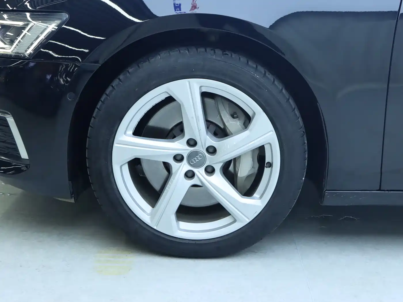 Audi A6L 2021 55 TFSI quattro Premium Elegance фото 4