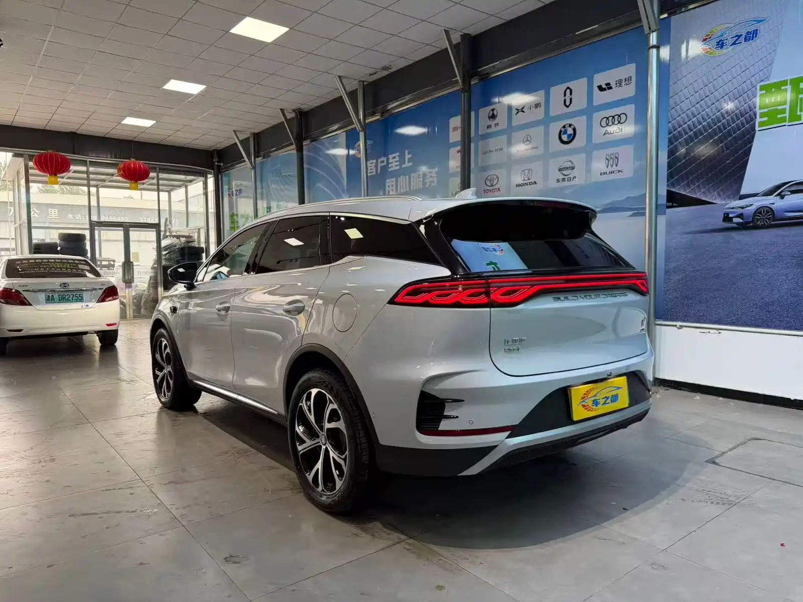 Photo 7 - BYD Tang New Energy