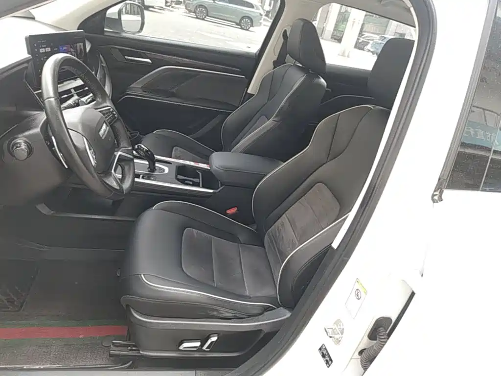 Photo 15 - Haval H6