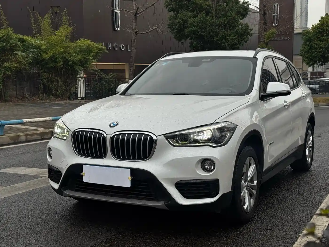 BMW X1 2016 sDrive18Li Fashion Model