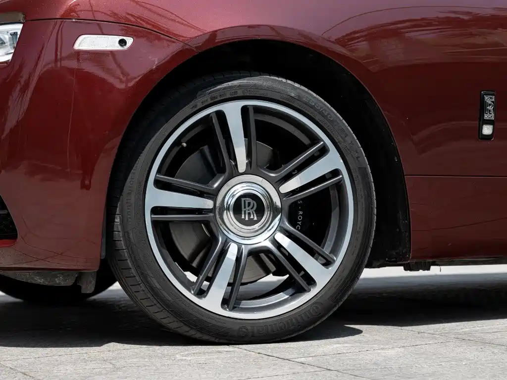 Фото 8 - Rolls-Royce Wraith