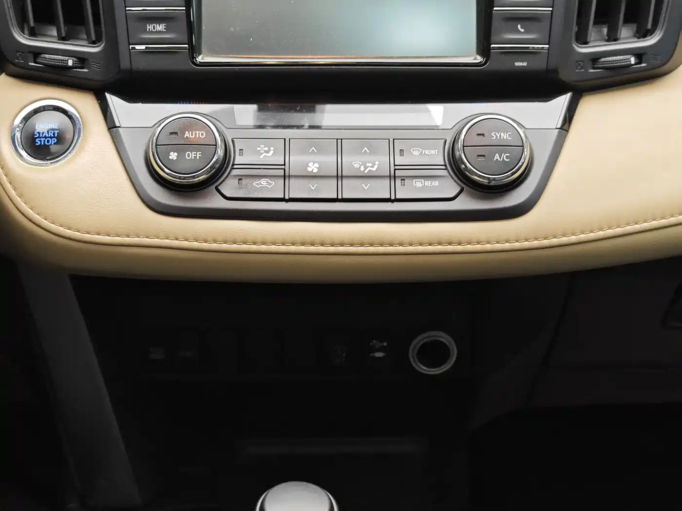 Toyota RAV4 Rongfang 2019 2.0L CVT 2WD Trend Edition China VI фото 16