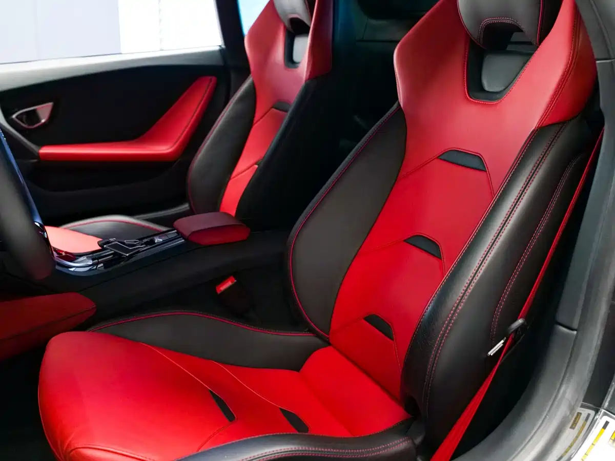 LAMBORGHINI HURACÁN