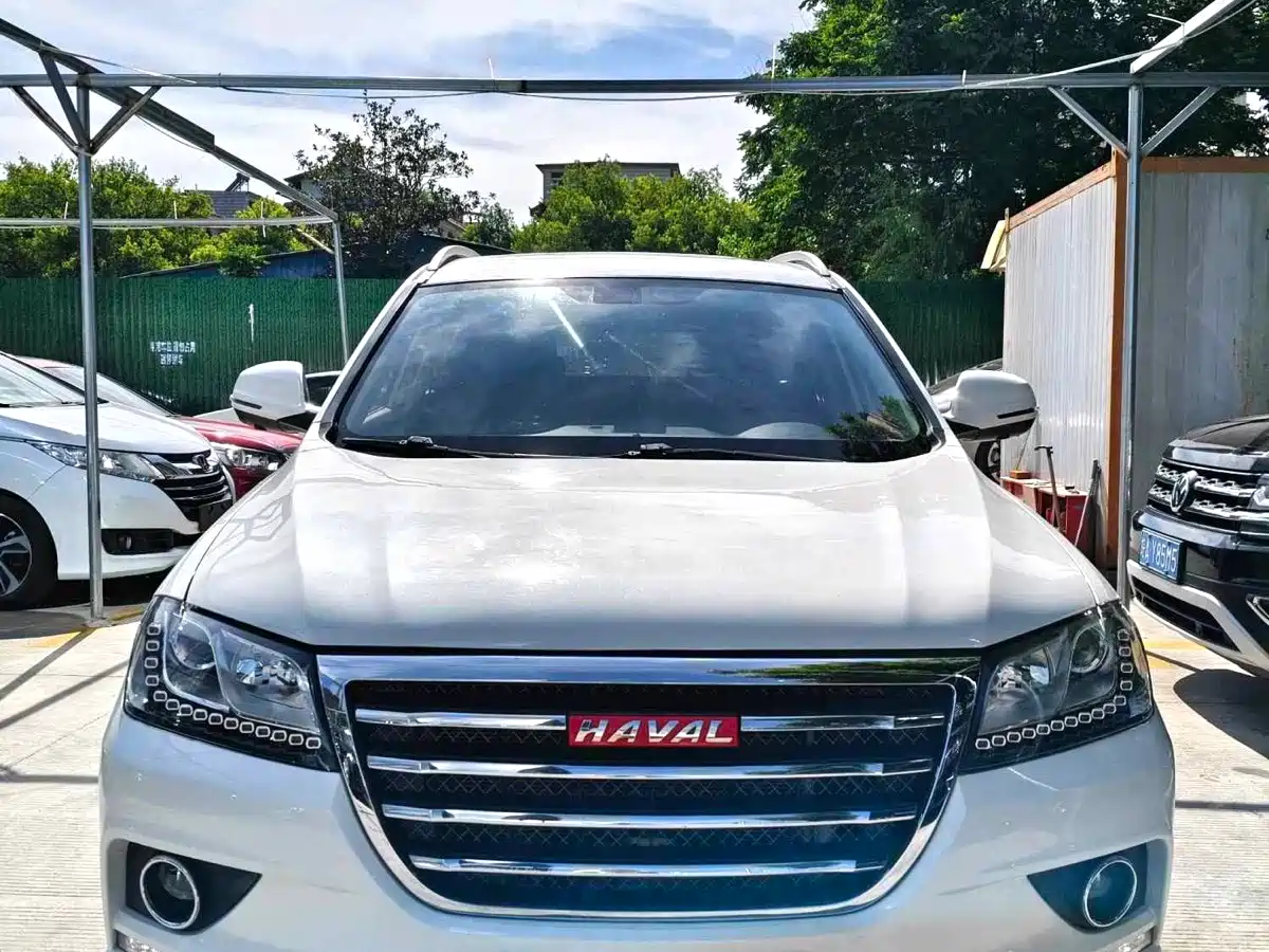 Фото 2 - Haval H2