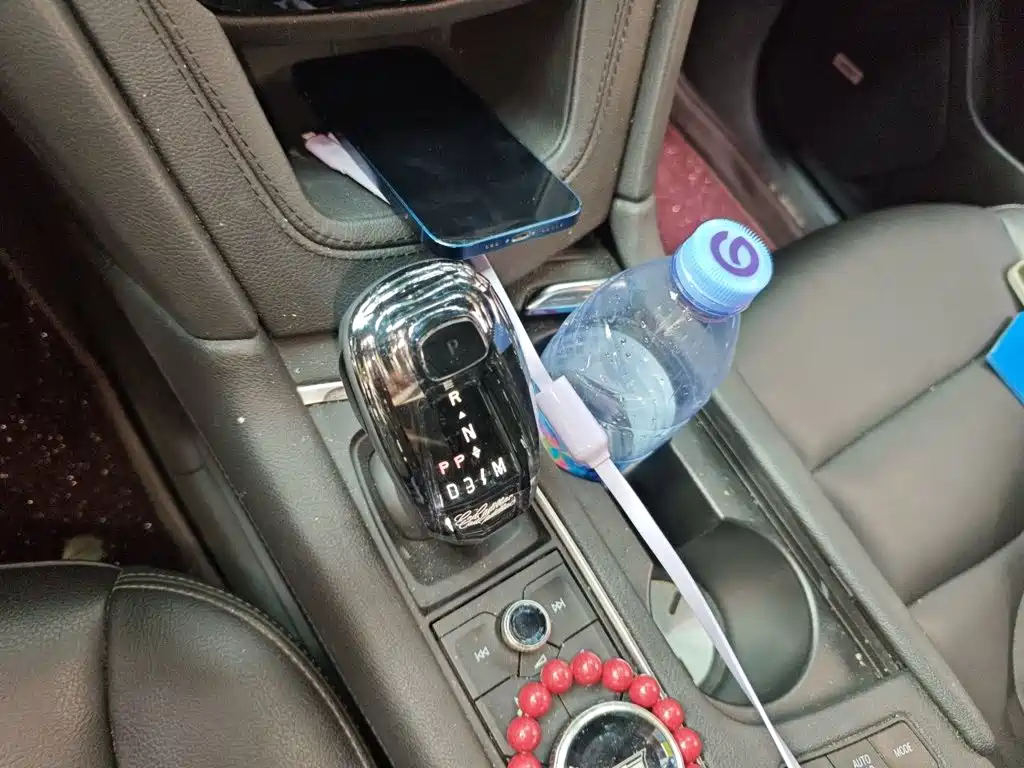 Photo 10 - Cadillac XT5