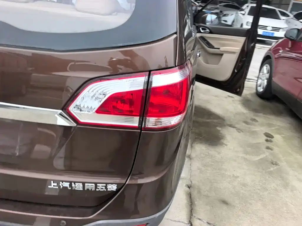 Фото 8 - Baojun 730