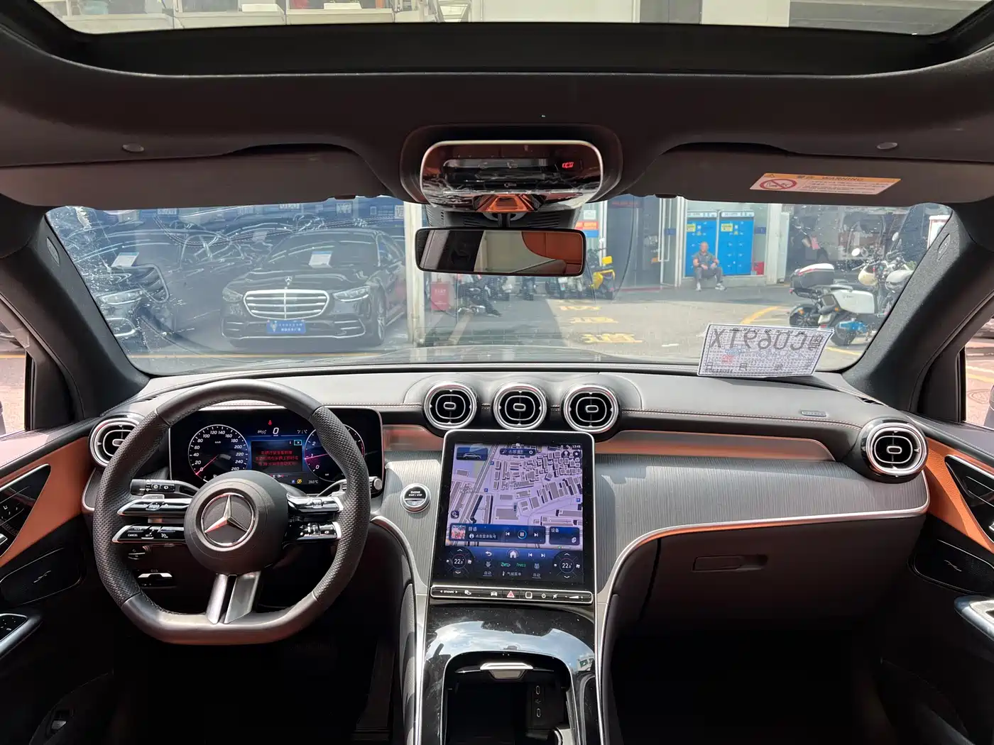 Mercedes-Benz GLC 2024 GLC 260 L 4MATIC Luxury 5-seater фото 14