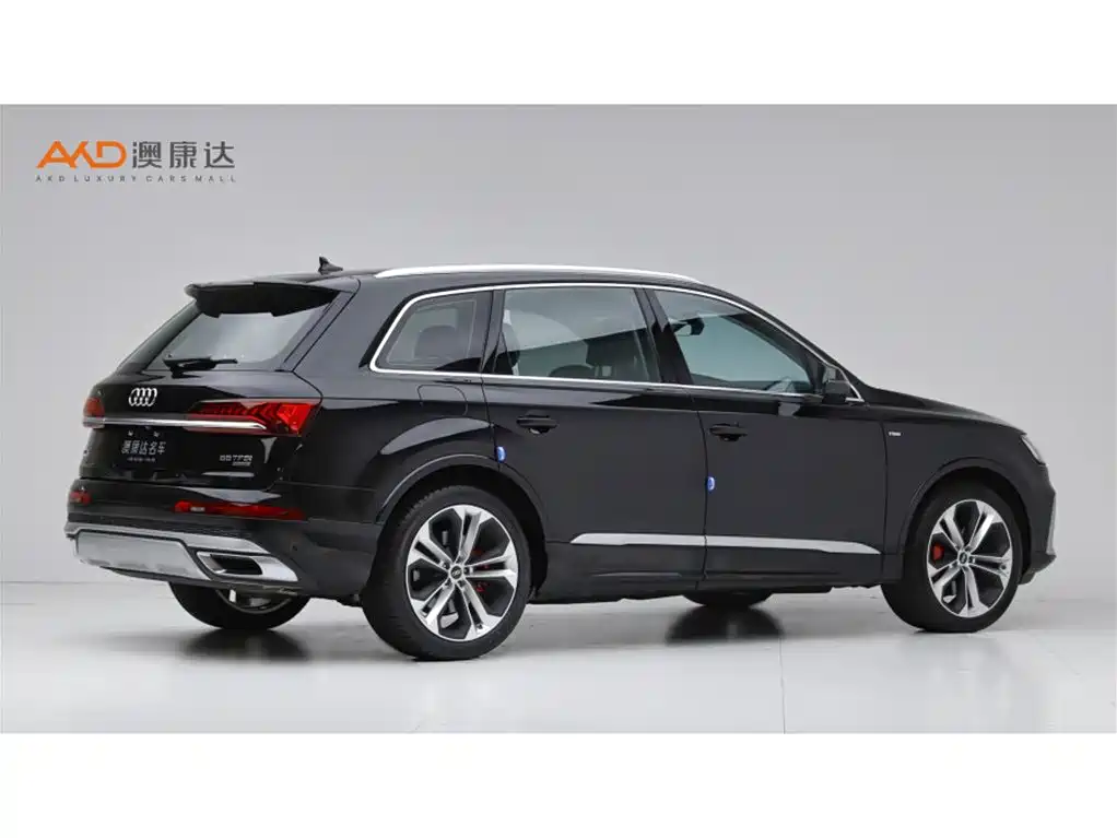 Photo 3 - Audi Q7