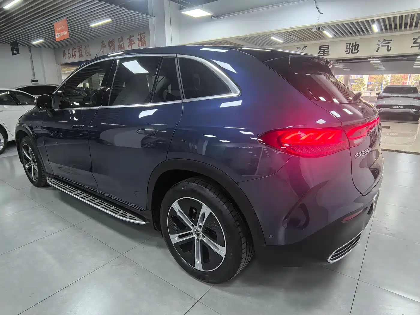 MERCEDES-BENZ EQE SUV