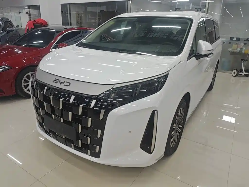 BYD M9 2026 2025 Model 1060 Pilot Edition