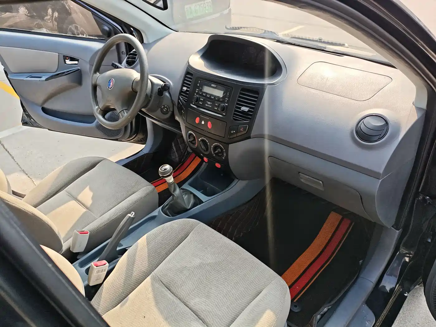Geely King Kong 2013 2013 1.5L Manual Progressive Edition