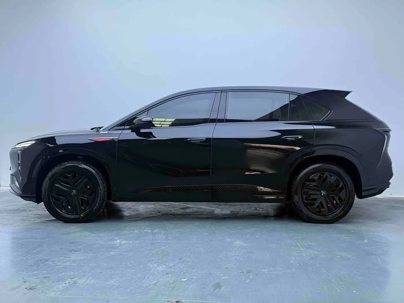 2025 Hongqi Tian Gong 08