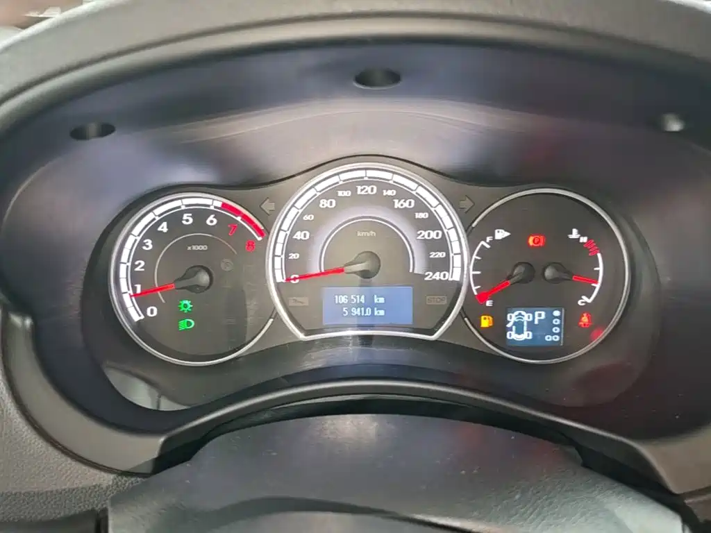Renault Koleos (Import) 2015 2015 2.0L 2WD Comfort