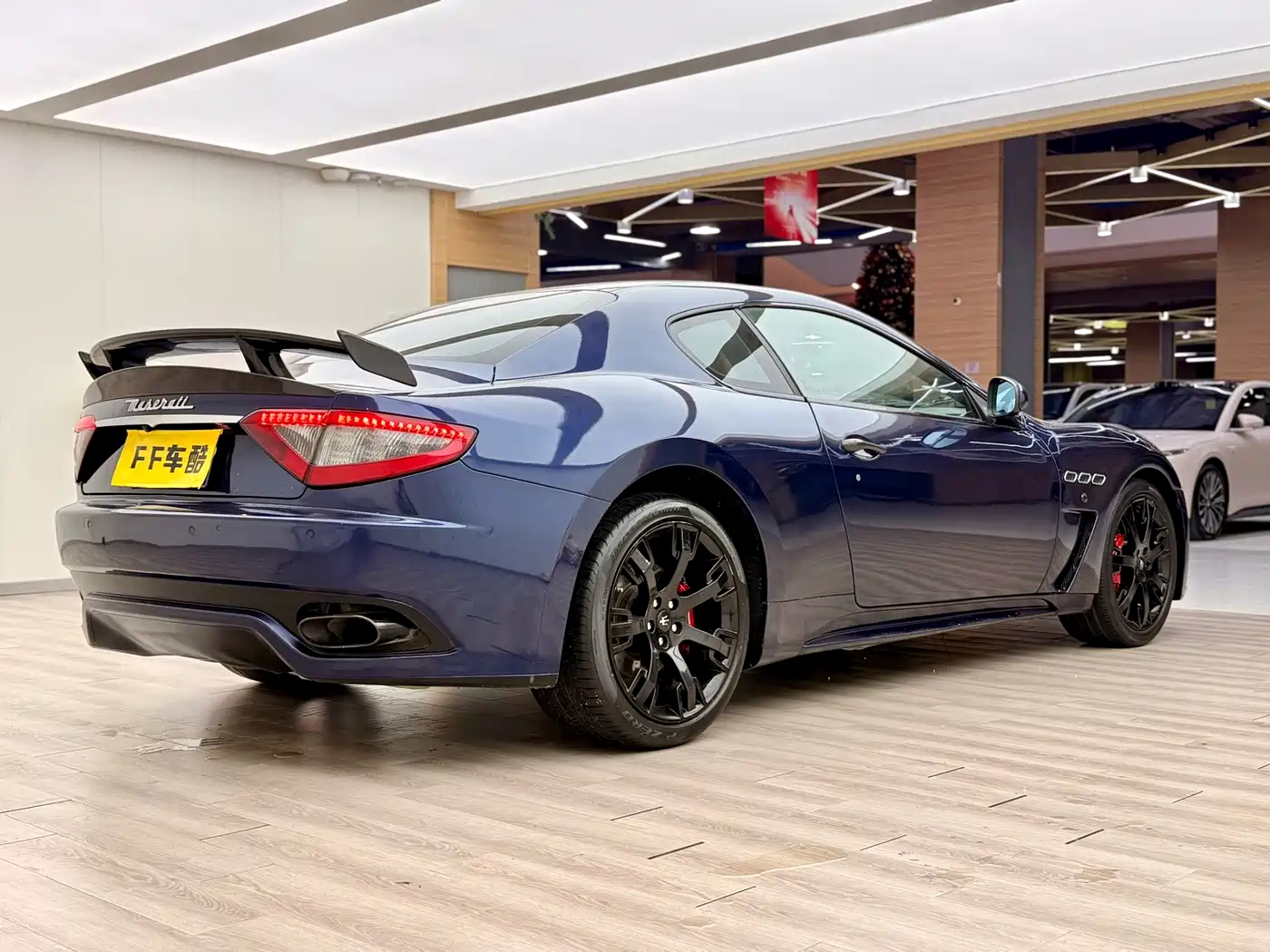 Maserati GranTurismo 2015 4.7L MC Centennial Edition фото 6