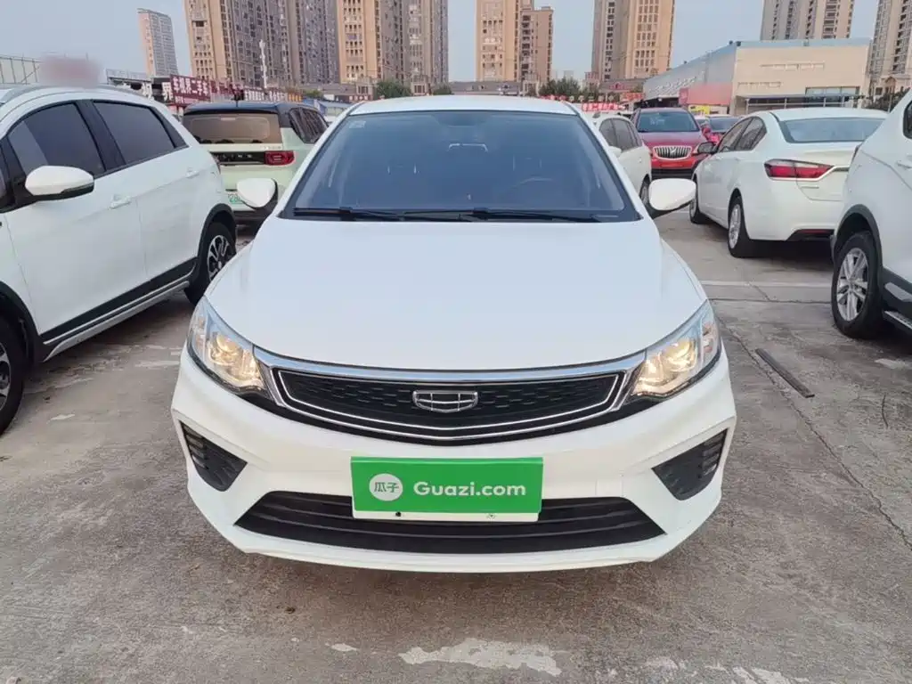 Фото 3 - Geely Vision